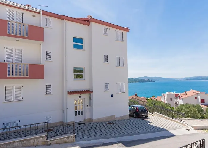 Apartment Ljuba Trogir